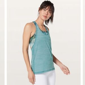 Lululemon twist and toil tank Sports Bra Sz 8 Teal Blue/Sun Daze